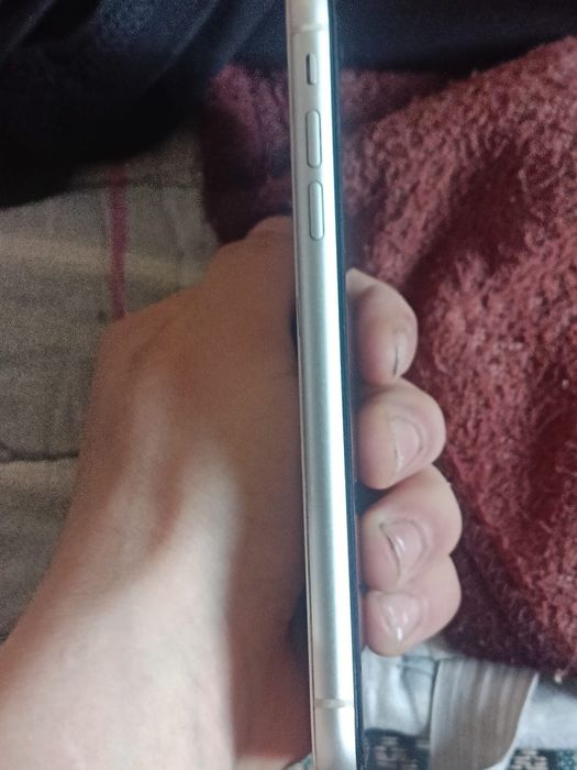 Айфон 11 128гб все работает