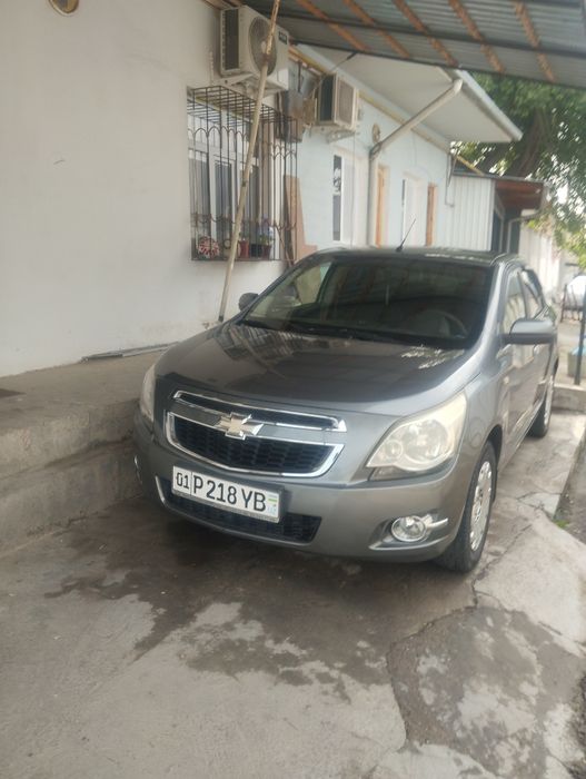 Автомобил коболт