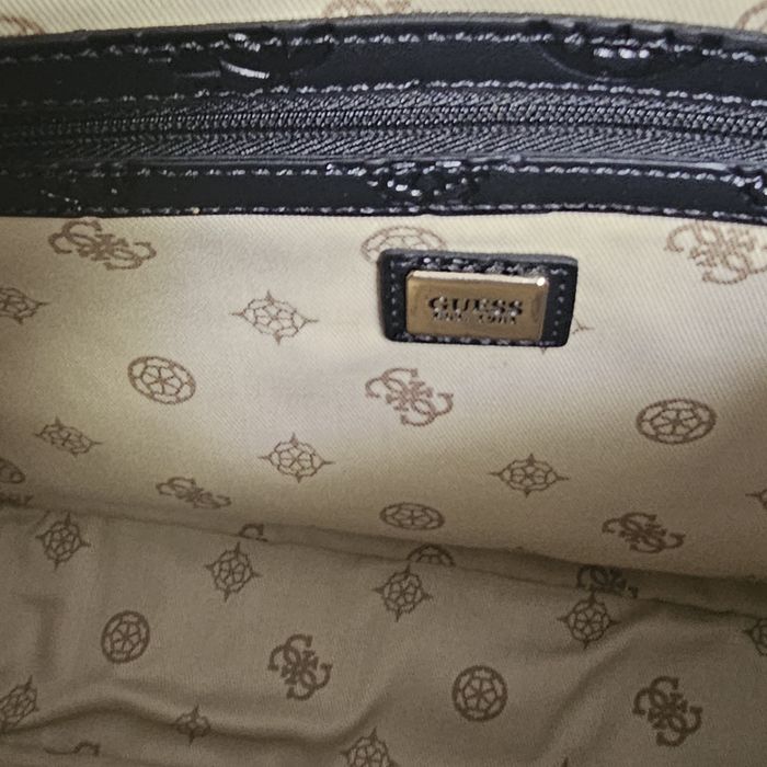 Geanta de umar guess