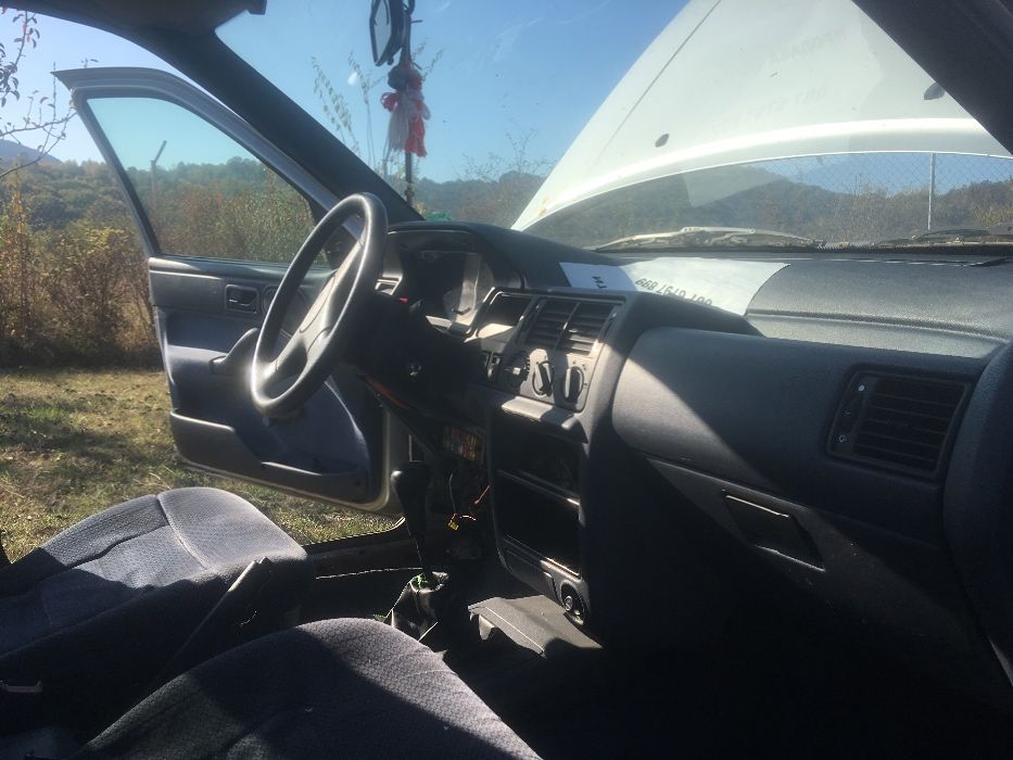 Форд Ескорт на части