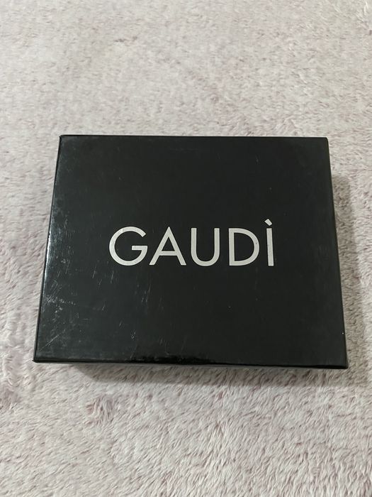Portofel GAUDì impecabil si nefolosit