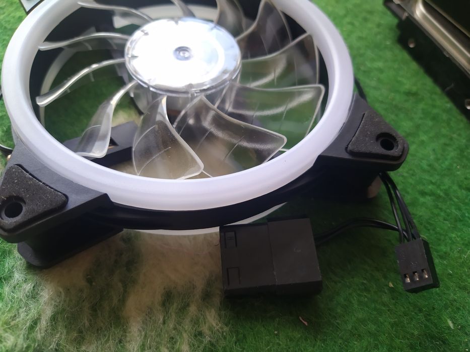 Кулер 12см rgb 3pin,molex.