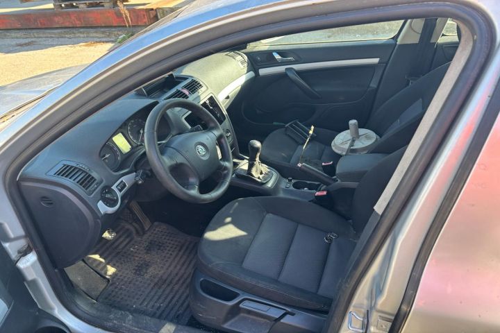 Timonerie cutie de viteza Skoda Octavia a 2-a generatie