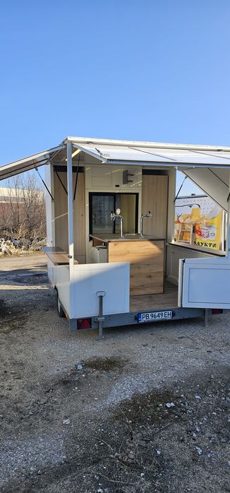 Каравана за бързо хранене