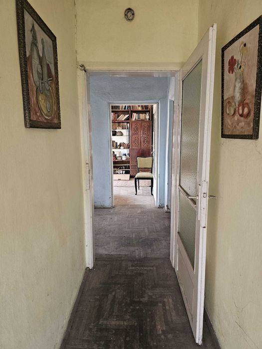 De vânzare casă P+1 cu teren 800 mp – Cotu Vameș (la 5 min de Roman)