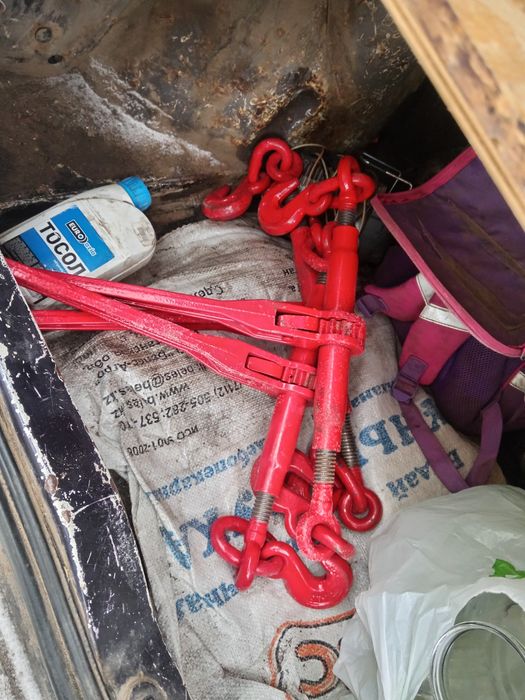 Стяжки, цепи, серьги.