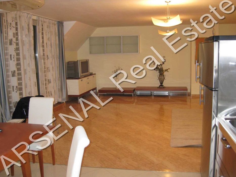 Дава се под наем Тристаен апартамент в София, Лозенец - 186 кв.м за 900 € - Снимка #4