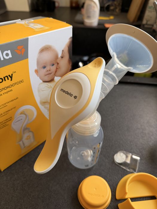 Ръчна помпа за кърма Medela Harmony Двуфазна