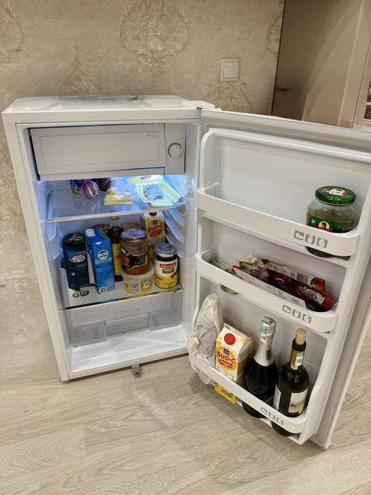 Продам бу маленький холодильник
