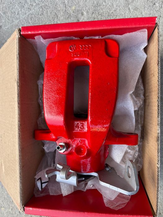 Спирачни апарати за audi s4 b5 ceramica нови!