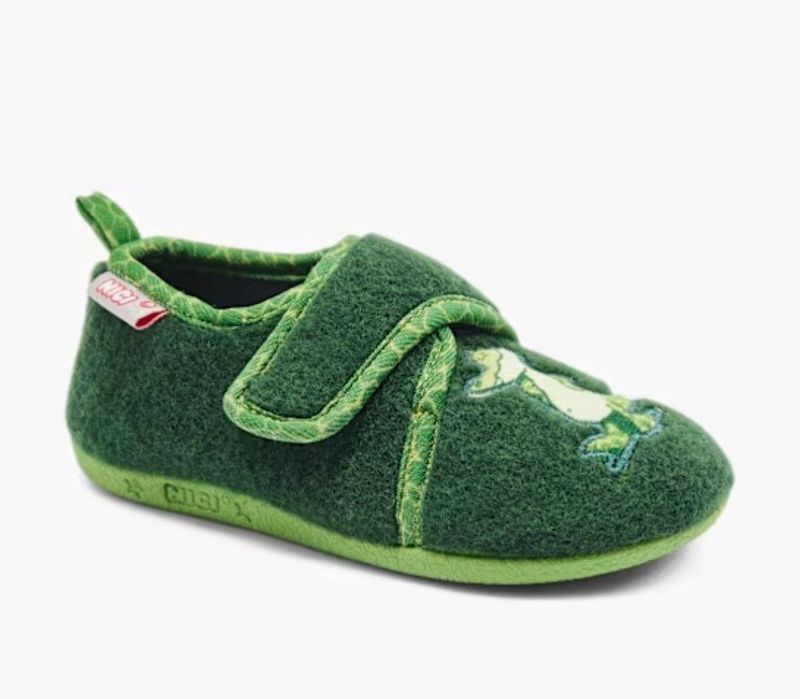 Detskiy oyoq kiymlar