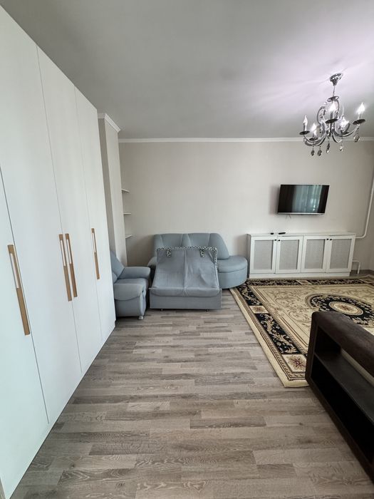 Продам раздвижной диван 1,5 ку