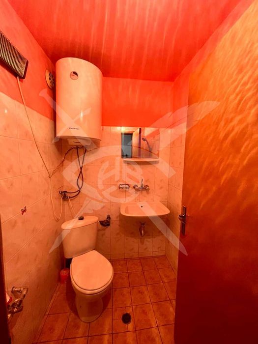 Дава се под наем Двустаен апартамент в Варна, ЖП Гара - 60 кв.м за 350 € - Снимка #5