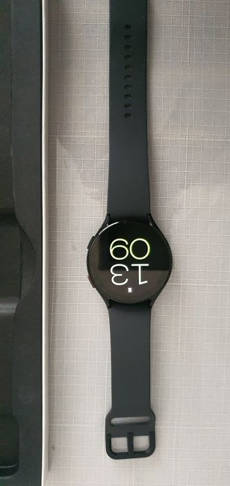 Продаётся умные часы Samsung watch 5  44mm