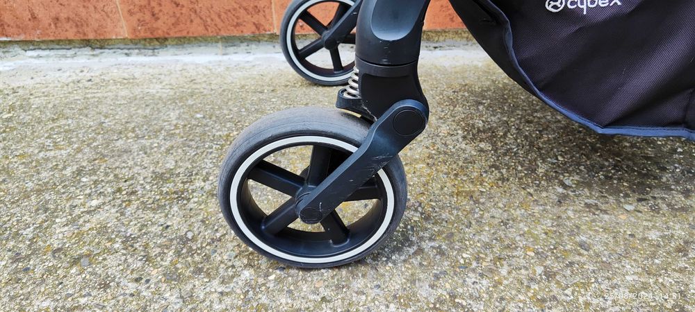 Отлична бебешка количка 3в1 Cybex Balios S и стол за кола Aton 5