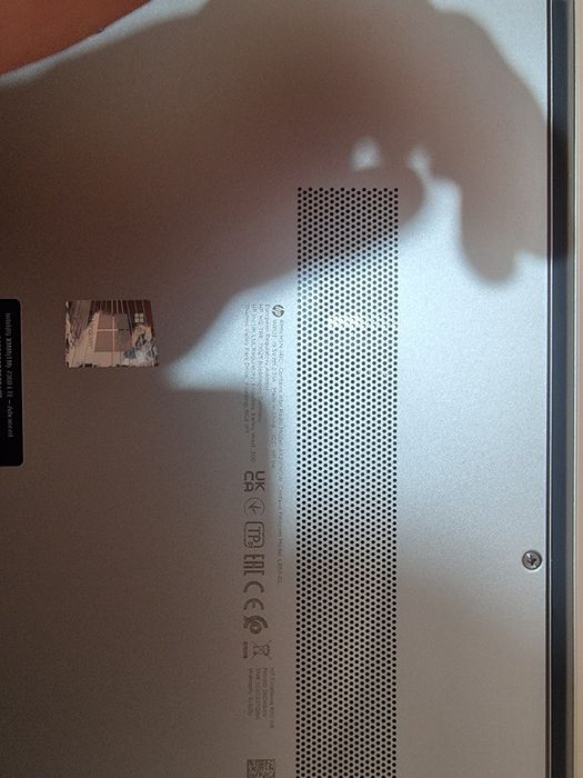 HP Elite Book 830 G8 4G LTE I5-1145G7 8gb Ram ,512 SSd