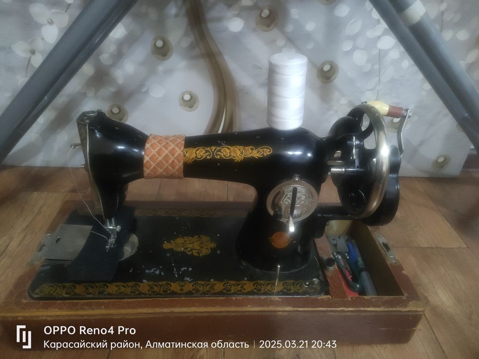 Ручная швейная машина