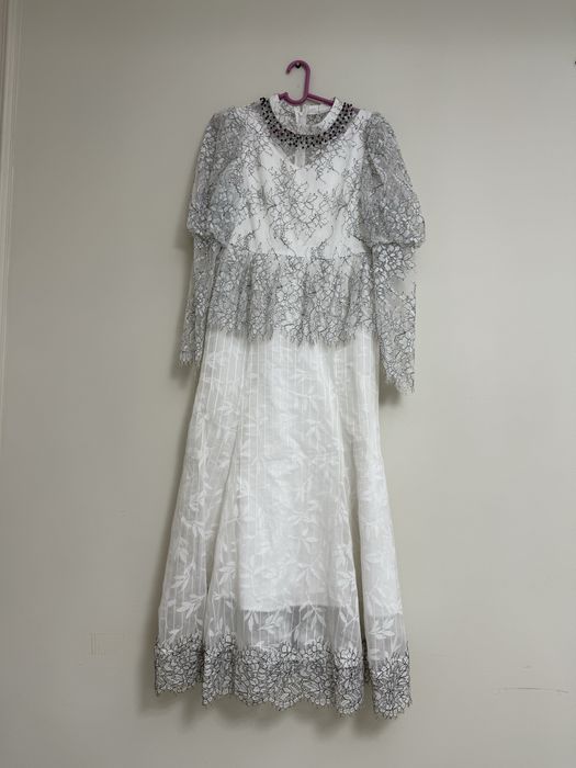 Женское платье для мерроприятии