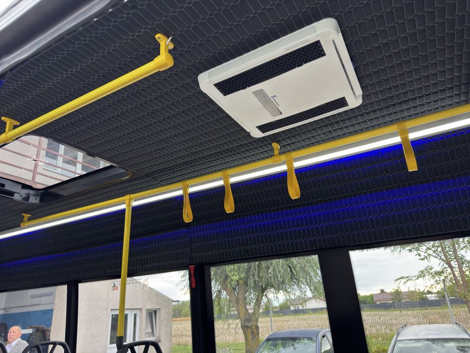 Ford E-Transit 10+4+1