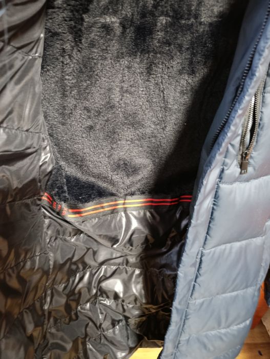 Продам куртку подростковую на мальчика