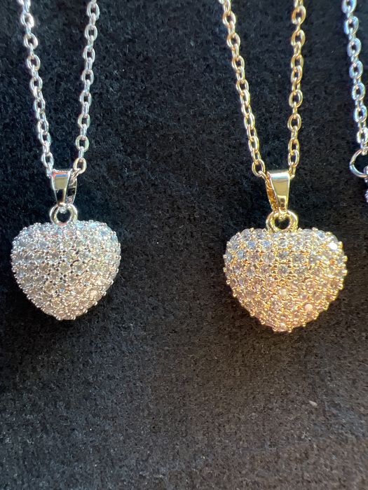 Нежни колиета от медицинска стомана