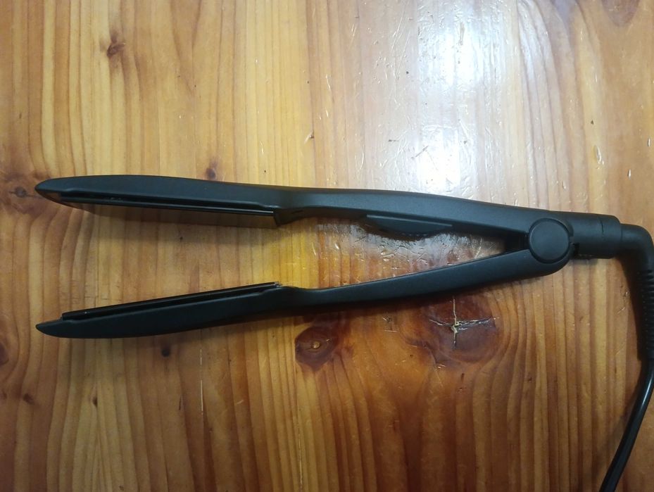 Преса за изправяне на коса керамична