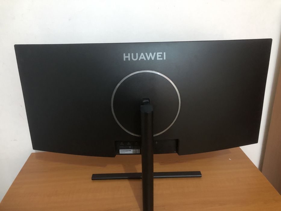 Huawei MateView GT 34" Curbat | WQHD | 165Hz | Ultrawide | Stare Excelentă