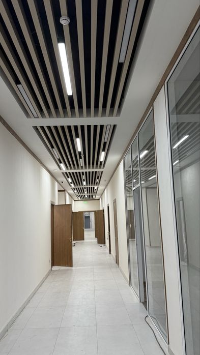 ОФИС аренда(Мустакиллик метро) имеется парковка