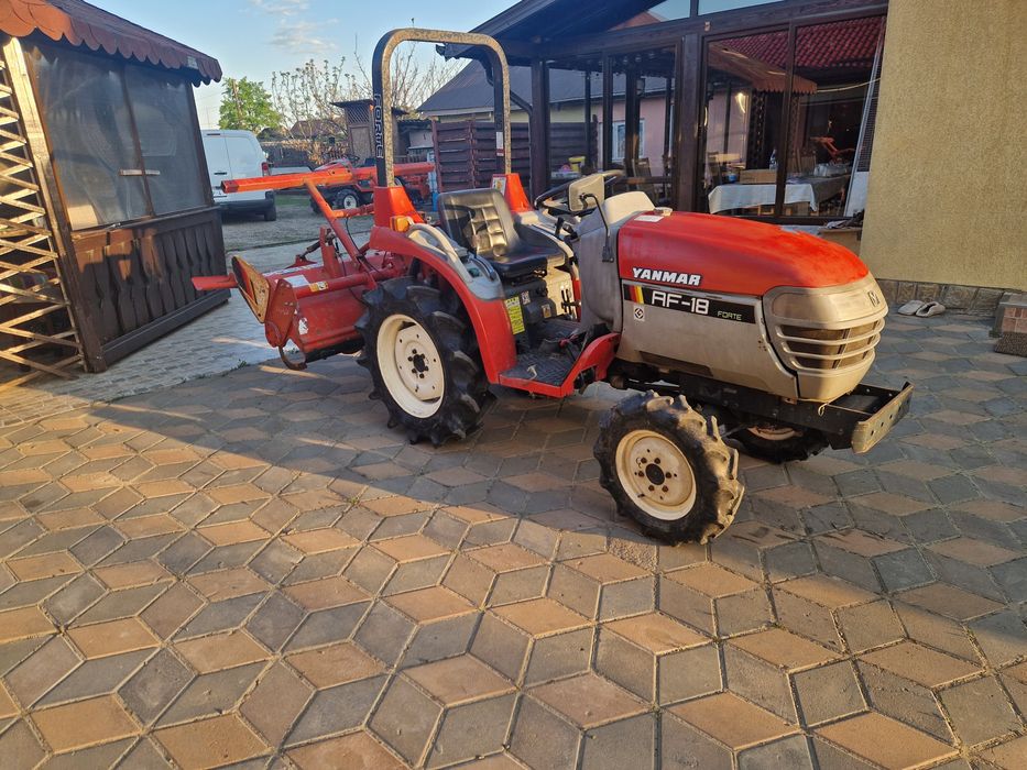 Tractor Yanmar 18 cp cu freză