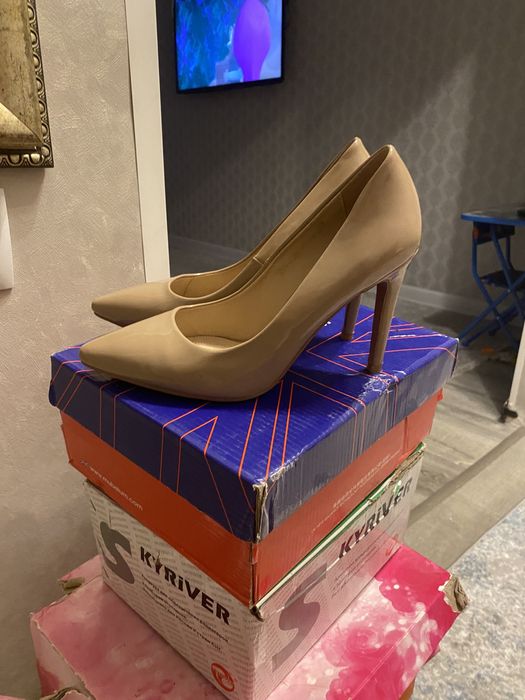 Продам обувь