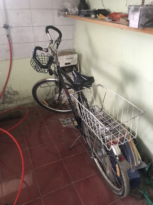 Germanskiy zur veloseped sotiladi.