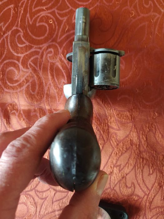 Gonher испански детски револвер с капси