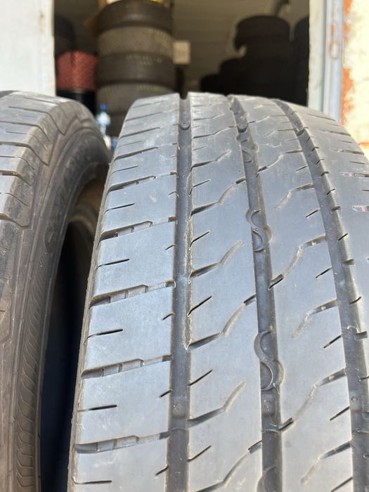 2 бр. гуми за бус 195/70/15C Semperit DOT 4718 6+ mm