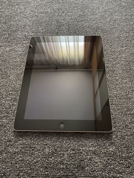 Ipad Model A1458 (pentru piese)