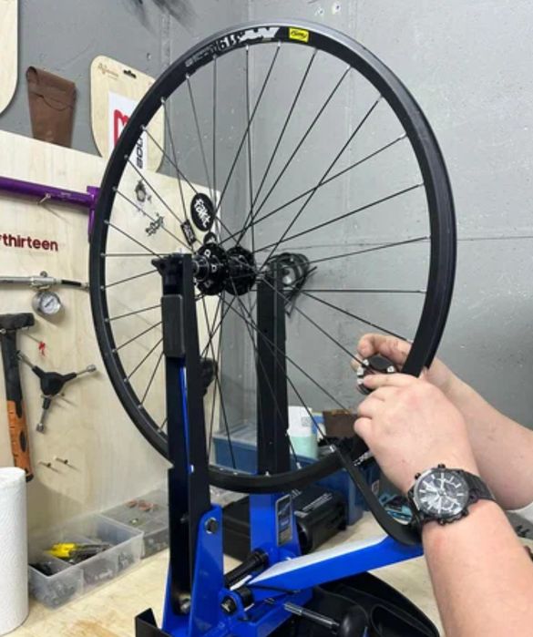 ремонт вело диски и могу найти любой вело и скутер запчасти. rock shox