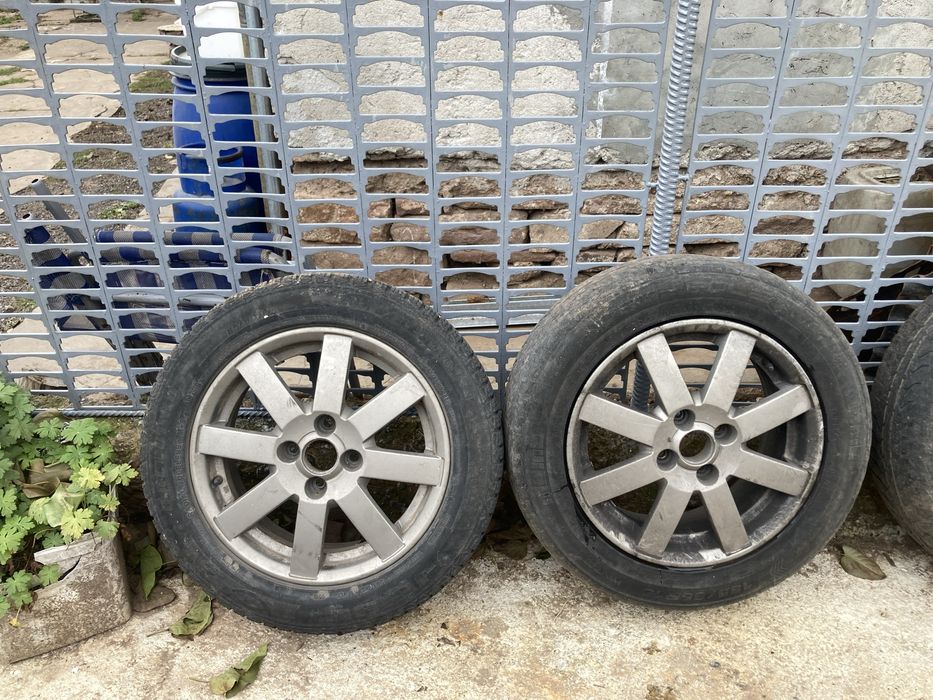 Продавам джанти с гуми 4х100 R15