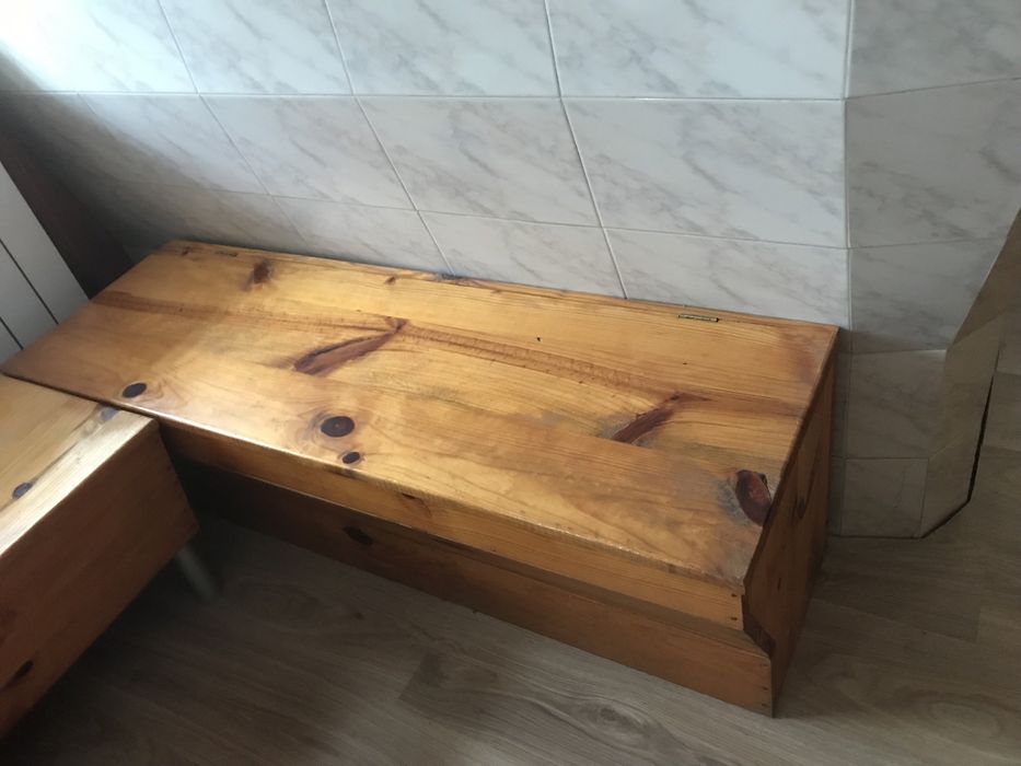 Дървени пейки от масив за механа.