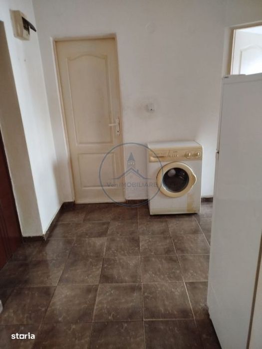 Apartament 2 camere etaj 2 zona Independentei