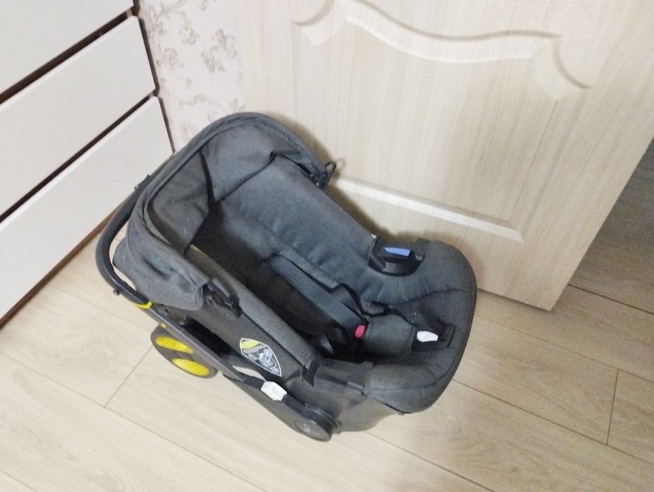Продам детскую автолюльку 3 в 1