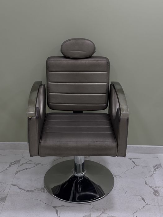 Kreslo barbershop.