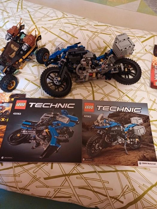 LEGO Technic BMW R 1200 GS Adventure (42063)