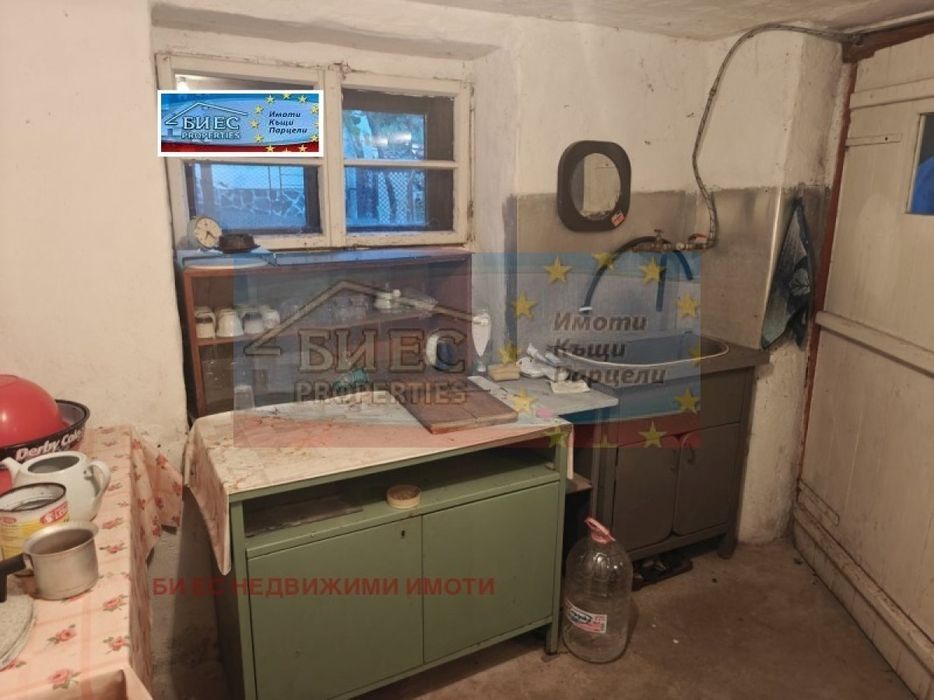 Къща в с. Вискяр 84 м² и двор 603 м²