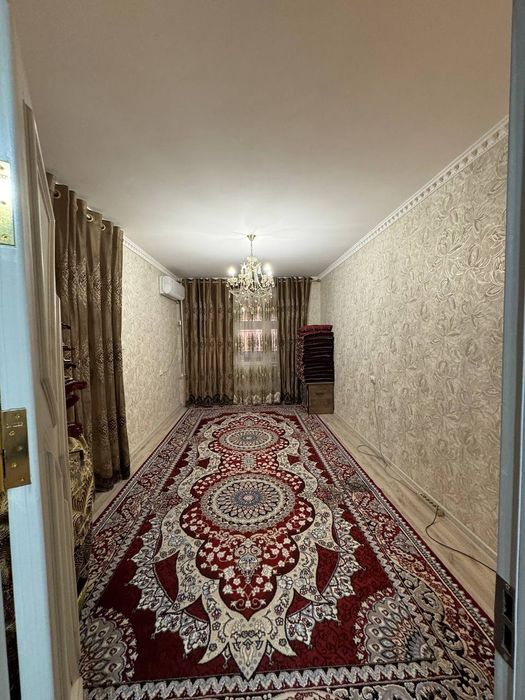 2-мактаб ёнида кв сотилади 2/1/5