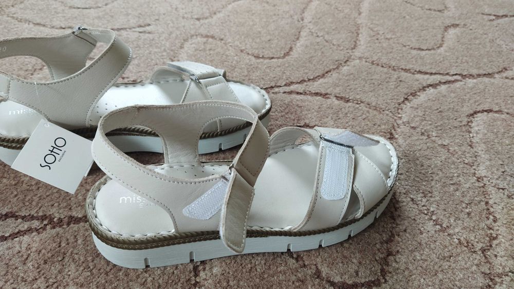 Дамски ортопедични сандали от естествена кожа - нови и носени веднъж