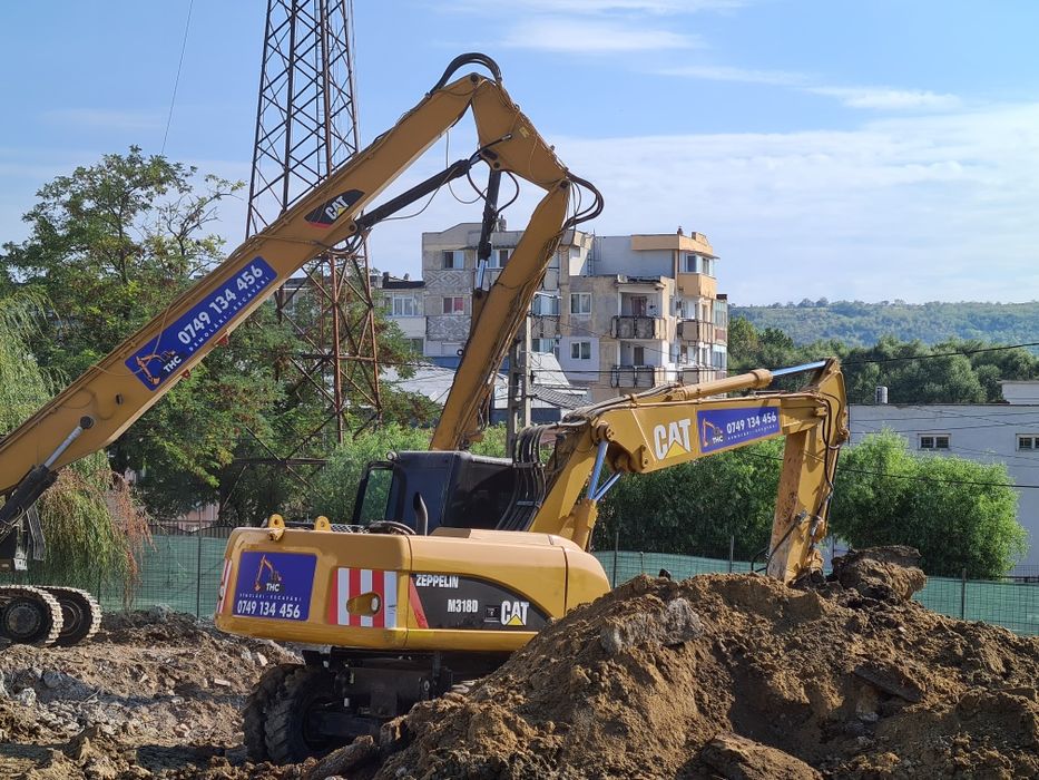 Demolari case, excavari