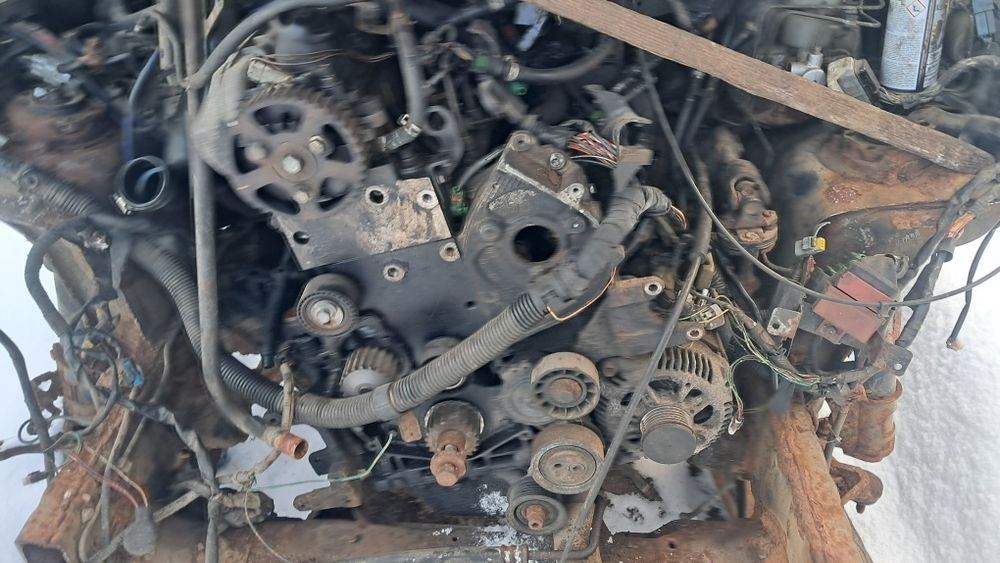 Dezmembrez suzuki grand vitara motor 2000 diesel