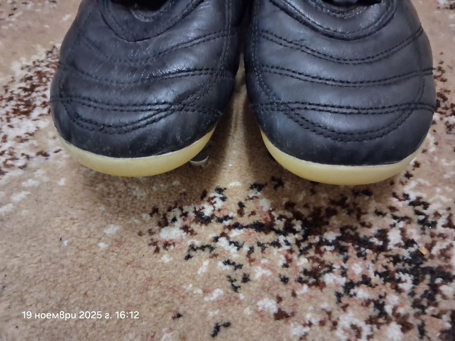 Бутонки Adidas R 15 номер 43 1/3 ( 27,5 см)