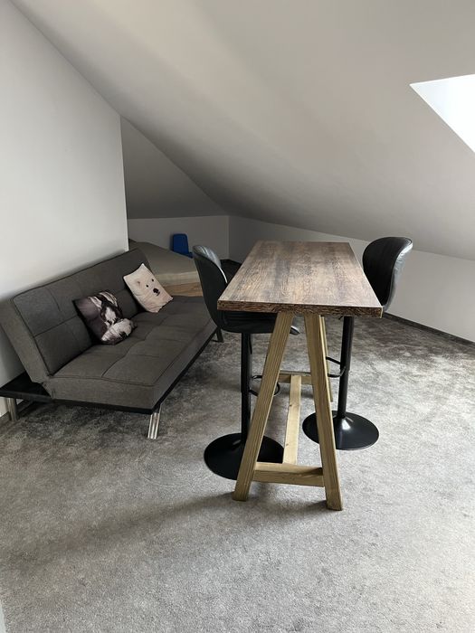 Apartament o camera de inchiriat in Dumbravita mansarda