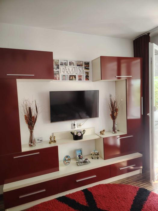 Vând mobilă living