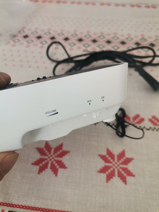 Радио с часовник филипс